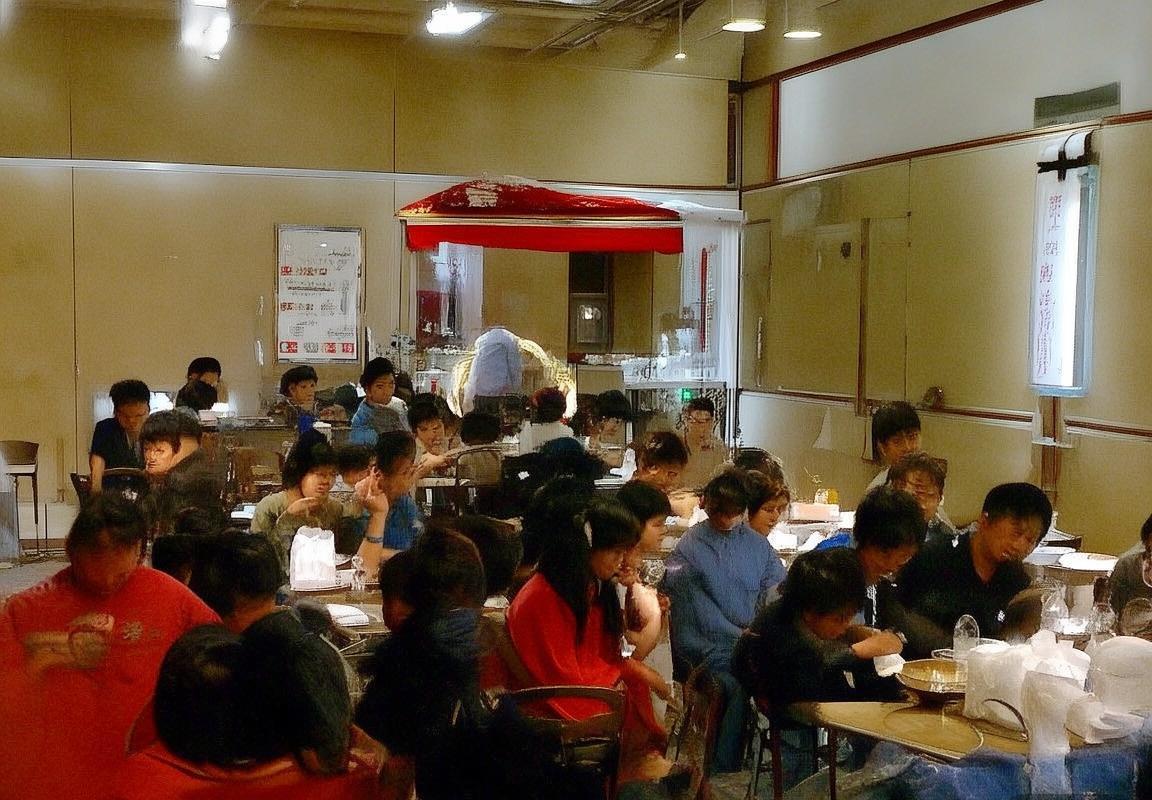 武林巅峰对决：邦明与格斯特传奇之战(图2)